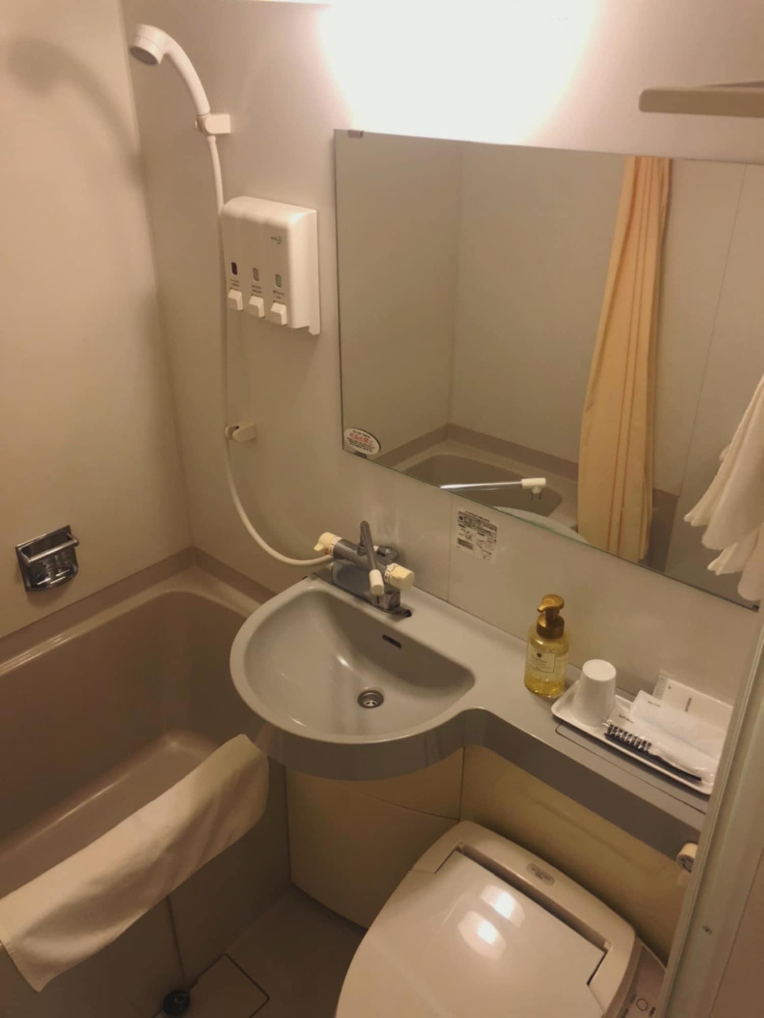 Hotel Mid In Akabane Ekimae Tokio Zewnętrze zdjęcie